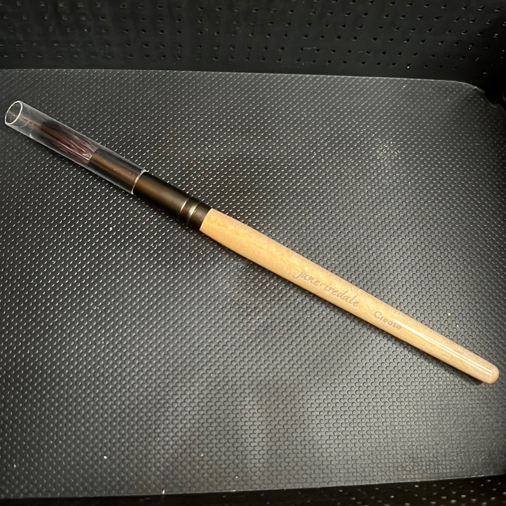 Jane Iredale Crease eye Brush